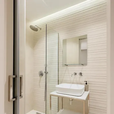 Blloku Luxurious Apartment Tirana